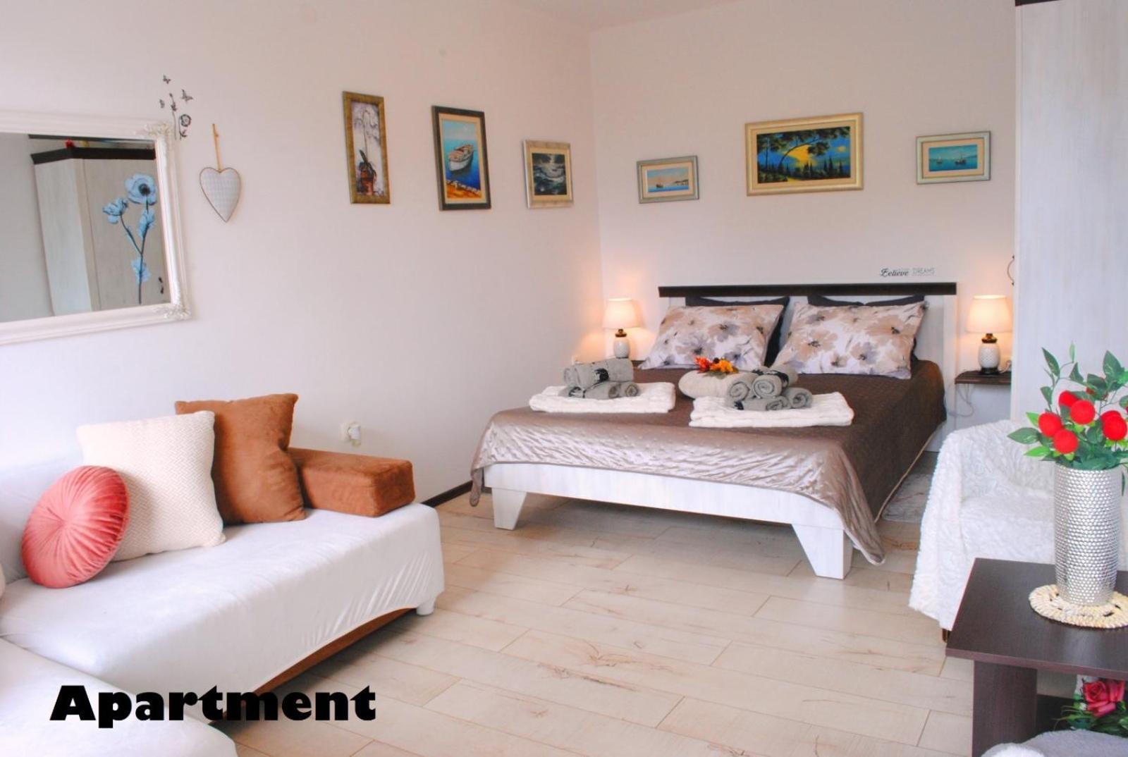Sunshower Apartment And Studio Split Zewnętrze zdjęcie